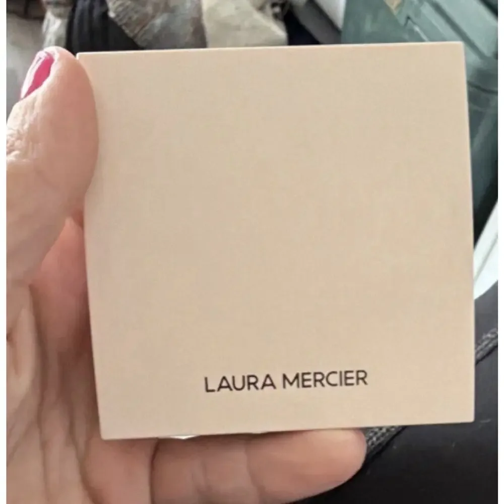 Laura Mercier Real Flawless Luminous Setting Pressed Powder Translucent NEW